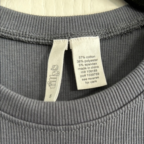 Tilly's Gray Crop Tank Top - Picture 2 of 4